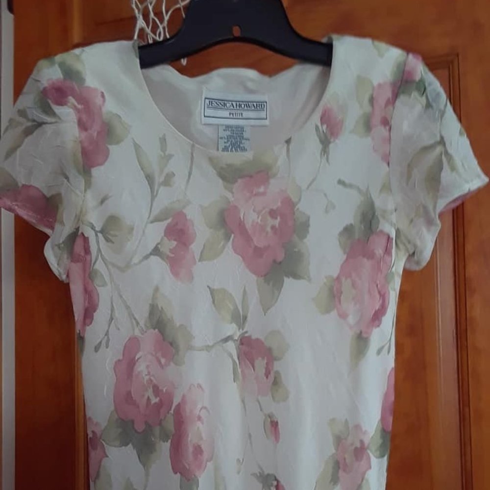 WOMEN'S/YOUNG LADIES' DRESSES